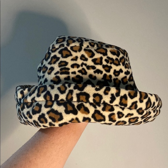 Cheetah Bucket Hat - Picture 2 of 2